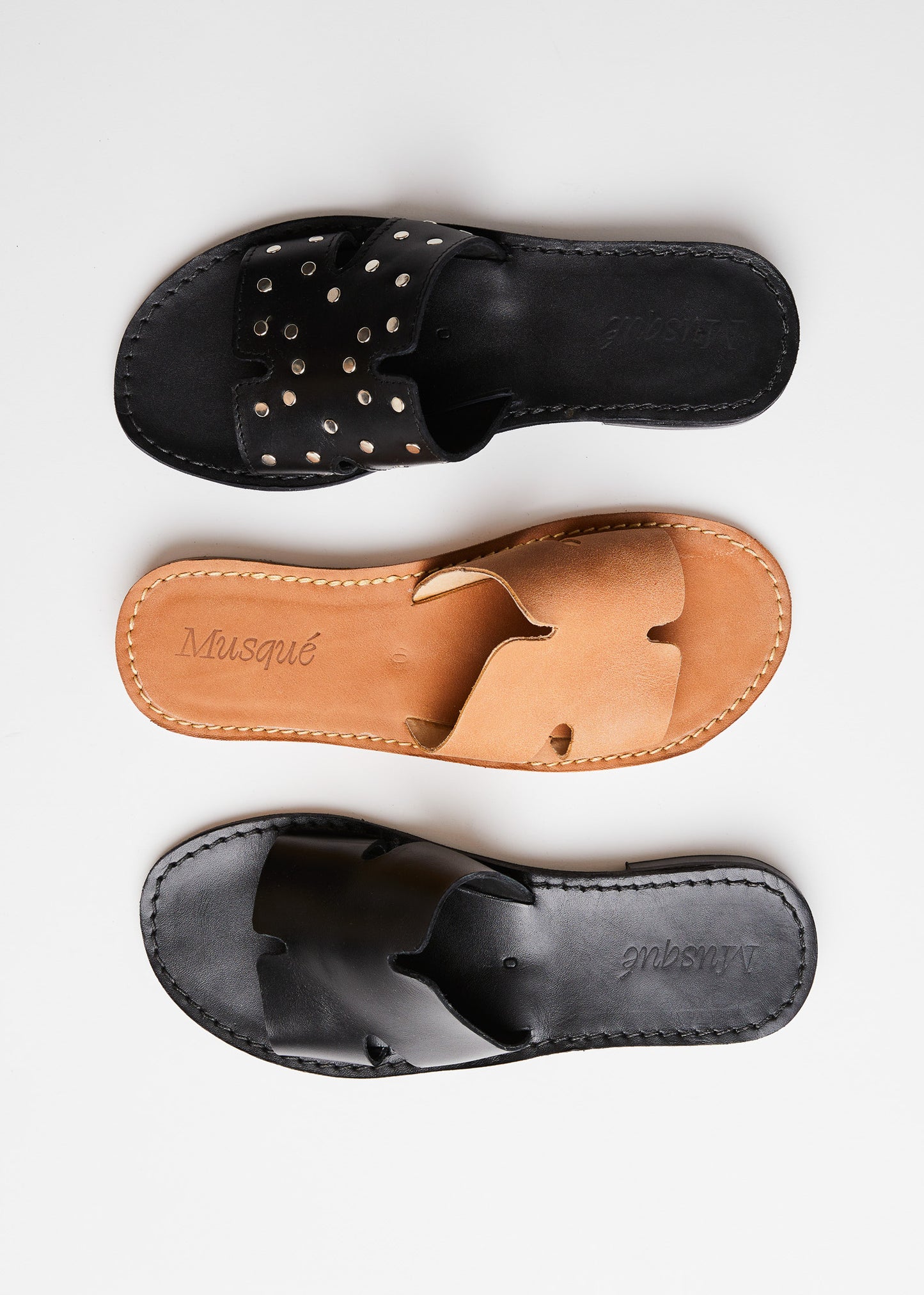 Musqué Black Tachas