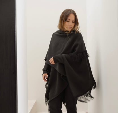 Ruana Black